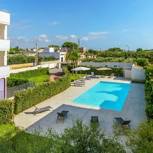 https://travini-suite-holiday-resort.sicilyhotelsitaly.net